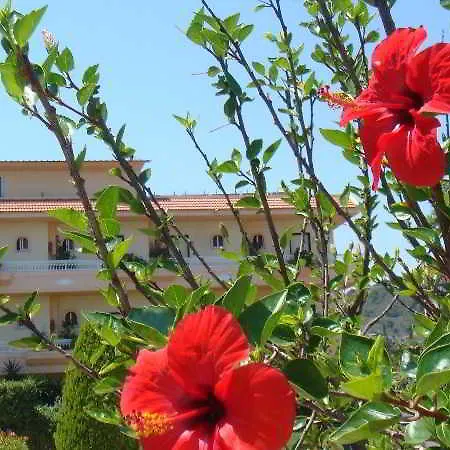 Lyristis Dinos & Apart Otel Faliraki