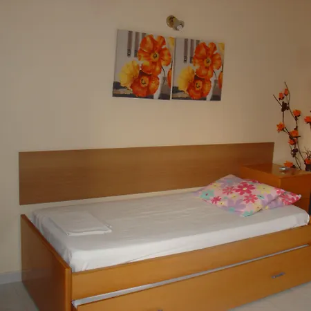 Apart Otel Lyristis Dinos & Faliraki