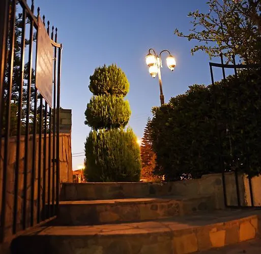 Lyristis Dinos & Фалираки