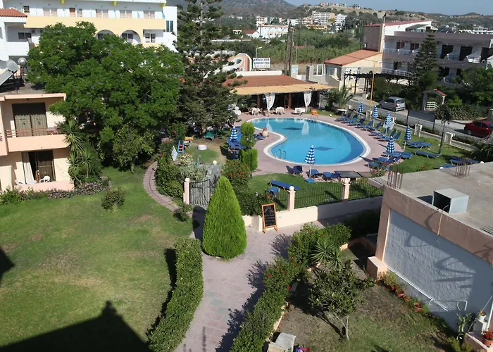 Lyristis Dinos & Φαληράκι