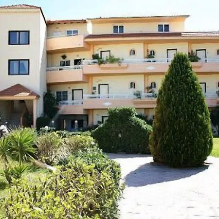 Apartmanhotel Lyristis Dinos & 3*