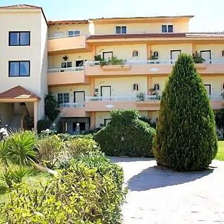 Lyristis Dinos & Aparthotel Faliraki