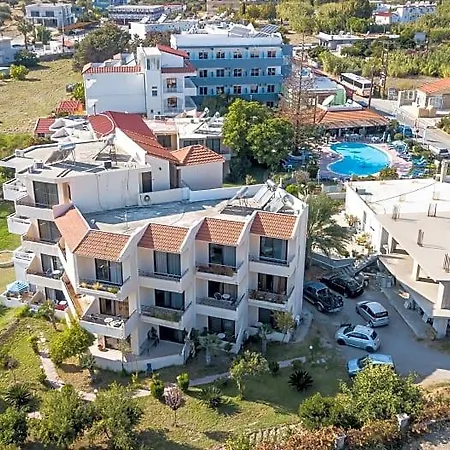 Aparthotel Lyristis Dinos &