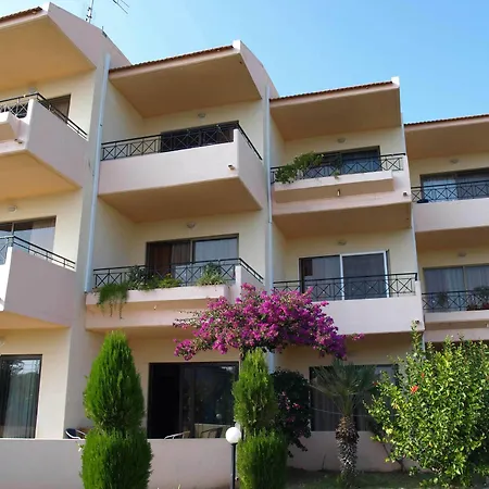 Apartmanhotel Lyristis Dinos & 3*