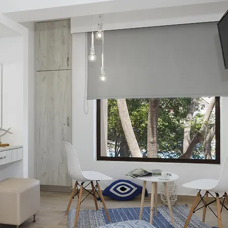 Lyristis Dinos & アパートホテル 3*