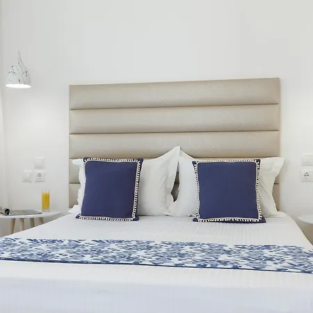 アパートホテル Lyristis Dinos &