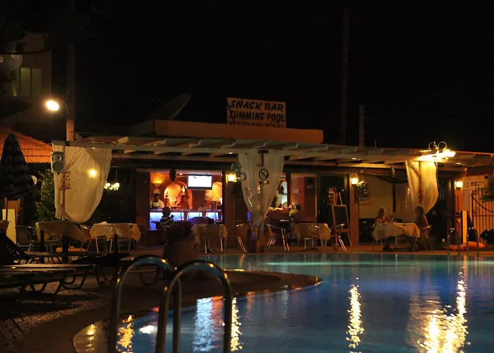 Aparthotel Lyristis Dinos &