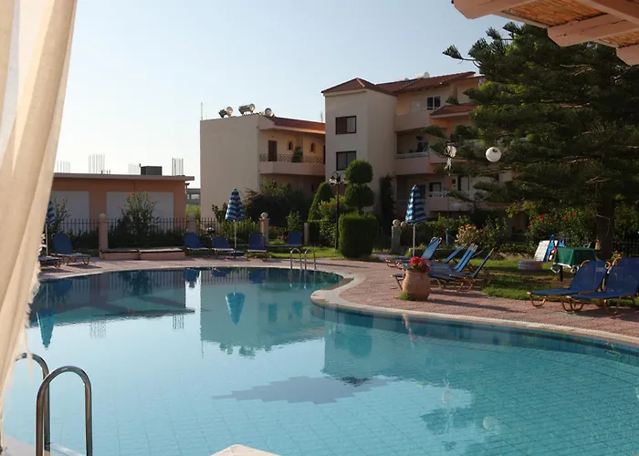 Aparthotel Lyristis Dinos & 3*