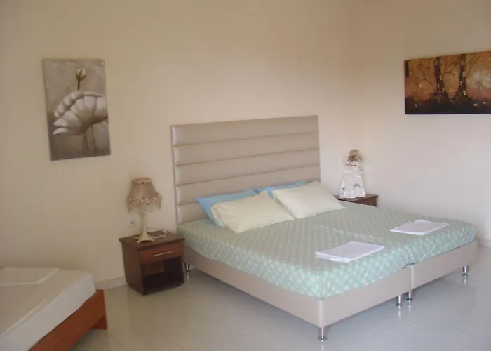 Lyristis Dinos & Apartmanhotel 3*