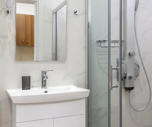 Aparthotel Lyristis Dinos & 3*