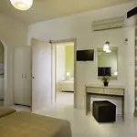 Aparthotel Lyristis Dinos & 3*