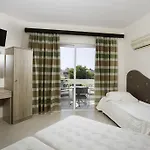 Aparthotel Lyristis Dinos &