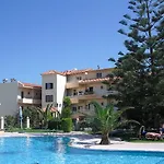 Aparthotel Lyristis Dinos & 3*