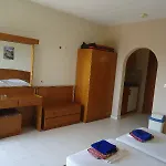 Aparthotel Lyristis Dinos &