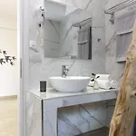 Lyristis Dinos & Aparthotel 3*