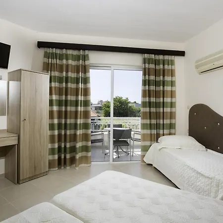 Hotel de apartamente Lyristis Dinos &