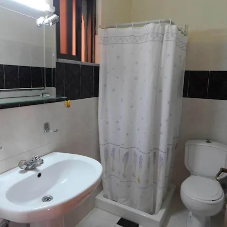 Aparthotel Lyristis Dinos & 3*
